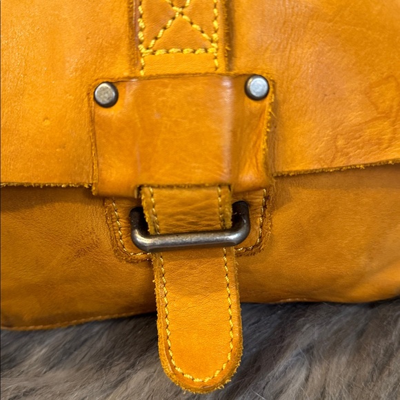 Harbour 2Nd Women’s Crossbody Bag - Picture 7 of 11